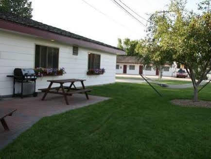 Covered Wagon Motel Lusk Wy Exterior foto